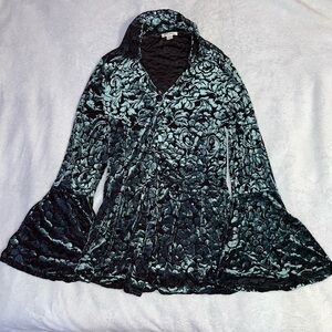 Ultra Pink Y2K Style Emerald Green Floral Flared Blouse